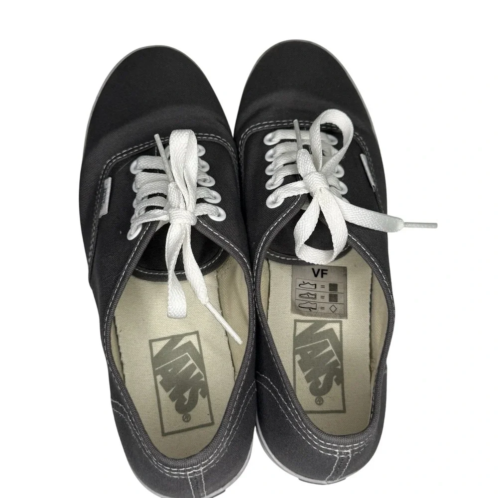 Vans Gray‎ and White Classic Lace Up Women's Sneakers size 6.5